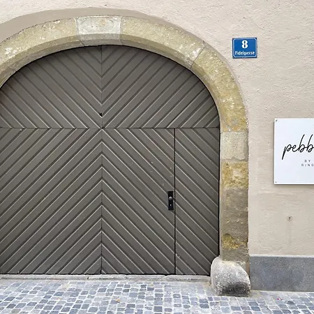 Pebbles By Ring Regensburg