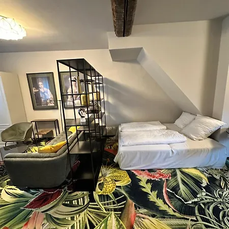 Pebbles By Ring Regensburg